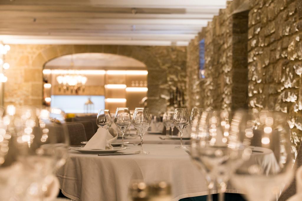 Sant Jordi Boutique Hotel Calella Exterior photo Restaurant interior