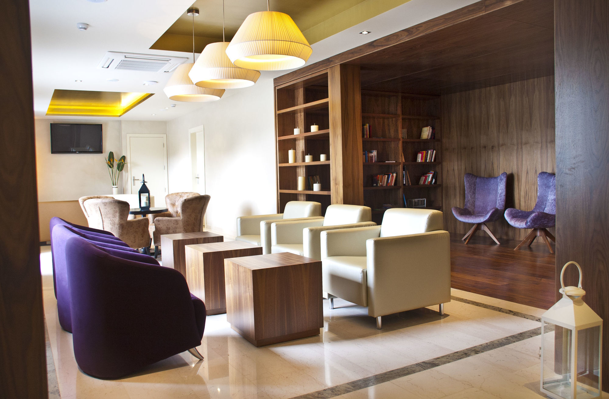 Sant Jordi Boutique Hotel Calella Exterior photo The lounge at the airport