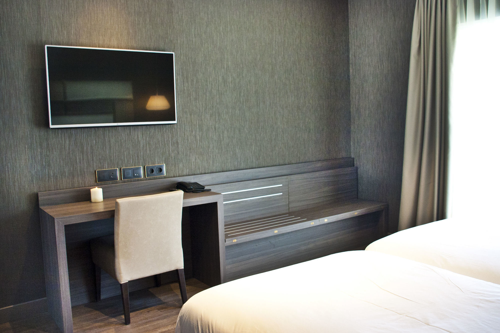 Sant Jordi Boutique Hotel Calella Exterior photo A room at the hotel